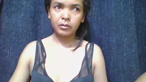 rosia685234 online show from April 20, 2:25 am