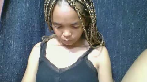 Snapshot of rosia685234 chatting on April 30, 2:51 am rosia685234 online show from April 30, 2:51 am