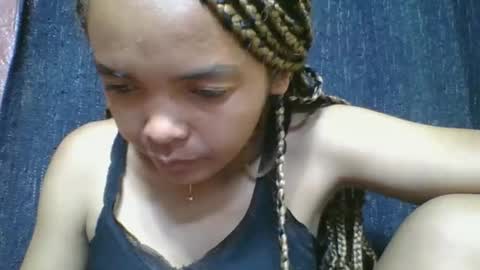 Snapshot of rosia685234 chatting on May 1, 3:11 am rosia685234 online show from May 1, 3:11 am