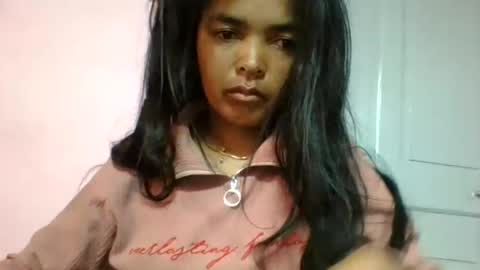 Snapshot of rosia685234 chatting on July 5, 5:03 am rosia685234 online show from July 5, 5:03 am