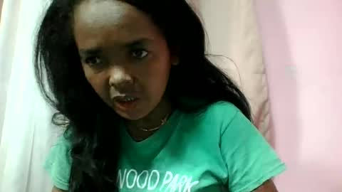 Snapshot of rosia685234 chatting on July 17, 8:32 am rosia685234 online show from July 17, 8:32 am
