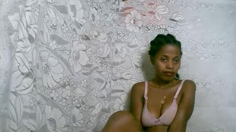 rosia online show from November 17, 2:45 pm