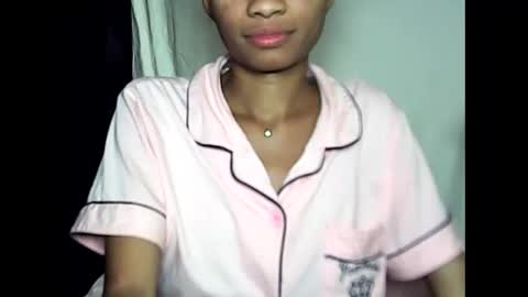 Snapshot of rosie6601 chatting on May 16, 12:18 am rosie6601 online show from May 16, 12:18 am