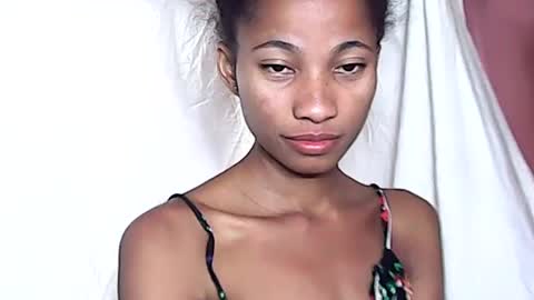 Snapshot of rosie6601 chatting on June 17, 8:21 pm rosie6601 online show from June 17, 8:21 pm
