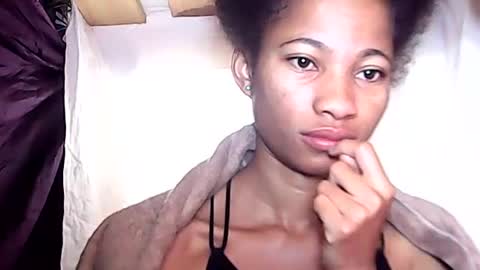Snapshot of rosie6601 chatting on June 22, 2:02 am rosie6601 online show from June 22, 2:02 am