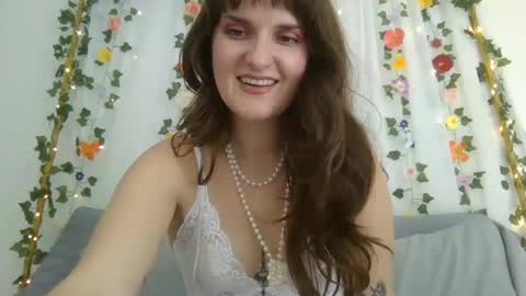 Snapshot of rosie_woods chatting on October 9, 6:06 pm rosie_woods online show from October 9, 6:06 pm
