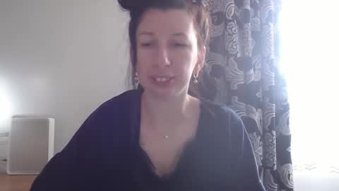 RosieHayes online show from November 26, 8:37 am