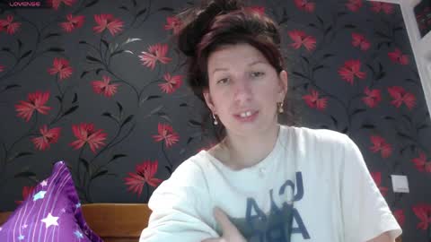 Snapshot of rosiehayes chatting on March 31, 8:09 pm RosieHayes online show from March 31, 8:09 pm