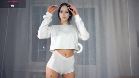 Snapshot of rositabegolli chatting on October 17, 5:10 am Edwina online show from October 17, 5:10 am