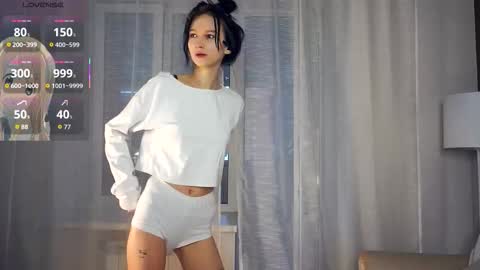 Snapshot of rositabegolli chatting on October 19, 4:46 am Edwina online show from October 19, 4:46 am