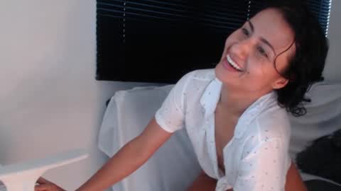 Ross BakerHot online show from December 12, 9:15 pm