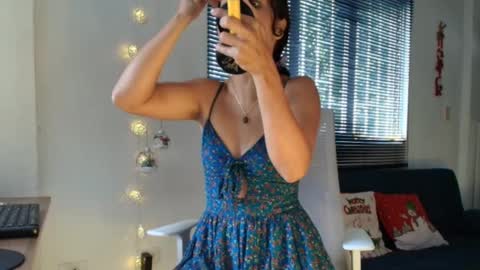 Ross BakerHot online show from December 20, 1:11 pm