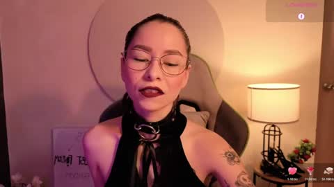 Snapshot of rosse_98_ chatting on June 14, 3:03 pm Miss Rosse online show from June 14, 3:03 pm