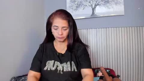rosse_milf1 online show from August 5, 11:46 am