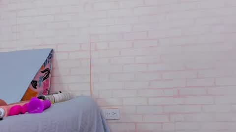 Snapshot of rosse_thompson11 chatting on January 18, 7:15 pm rosse_thompson11 online show from January 18, 7:15 pm