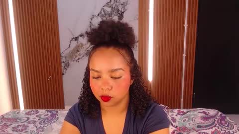 Rossi Hill online show from December 19, 8:16 pm