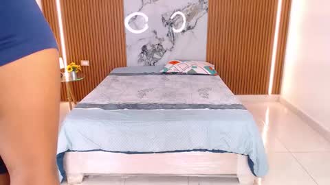 Rossi Hill online show from February 21, 11:55 am