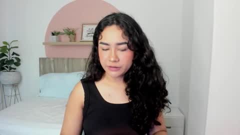 rossie_lanie_ online show from February 13, 1:18 pm