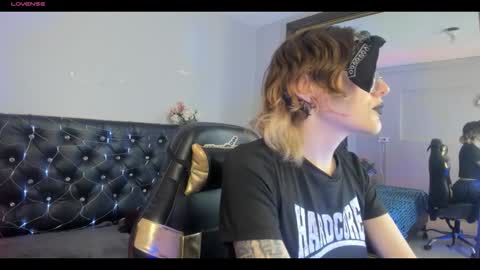 Rossie hunt online show from March 25, 12:22 pm