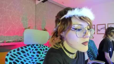 rossiie_hunt_ online show from March 13, 3:29 pm