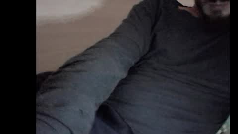 Snapshot of rossini90 chatting on November 11, 8:53 pm rossini90 online show from November 11, 8:53 pm