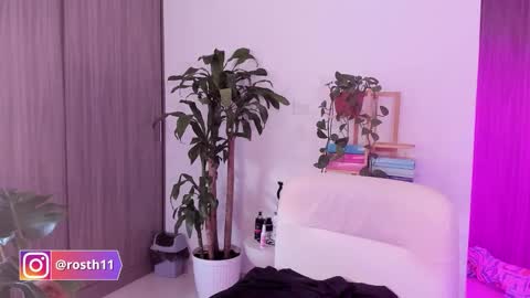 Im Ross   online show from October 17, 8:00 pm