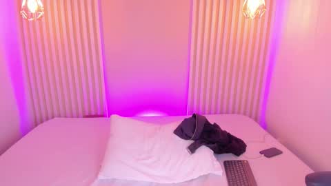 Ross online show from December 4, 8:06 pm