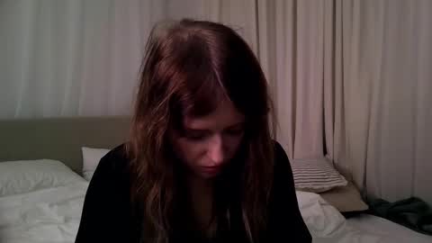 rosy_petal online show from March 11, 8:37 pm