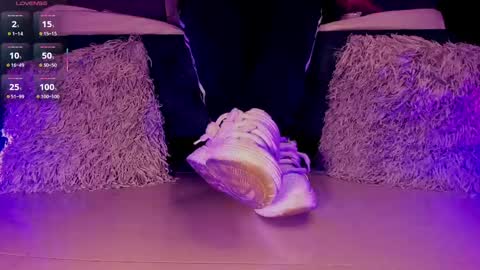 Snapshot of rosyejones chatting on November 20, 3:07 am rosyejones online show from November 20, 3:07 am