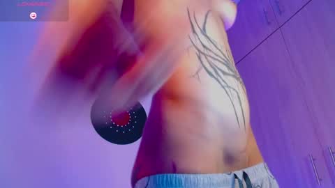 rot_wallace online show from October 23, 10:19 pm