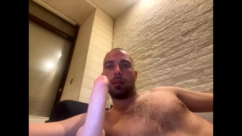 rotteei1 online show from September 28, 6:19 am