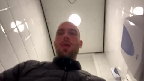 rotteei1 online show from October 17, 9:01 am