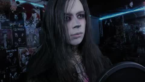 Snapshot of rotten_dreams chatting on September 10, 11:38 pm rot online show from September 10, 11:38 pm