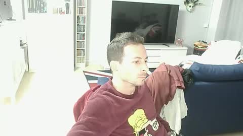 Snapshot of roubarixx chatting on May 1, 7:35 am roubarixx online show from May 1, 7:35 am
