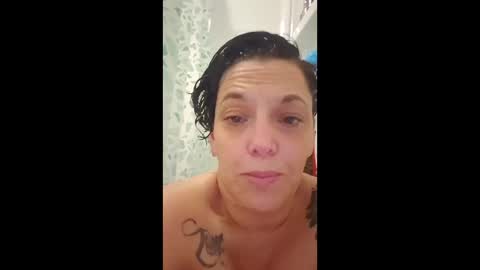 Snapshot of roughandwet28 chatting on December 14, 4:18 am No More Vanilla online show from December 14, 4:18 am