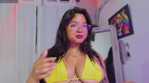 Snapshot of rous_25 chatting on May 20, 1:34 am rous_25 online show from May 20, 1:34 am