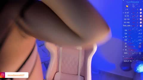 Snapshot of rouse_benett27 chatting on January 1, 4:07 am online show from January 1, 4:07 am