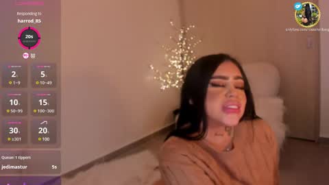 Snapshot of rouse_hallberg_ chatting on March 3, 10:42 pm DREAM online show from March 3, 10:42 pm