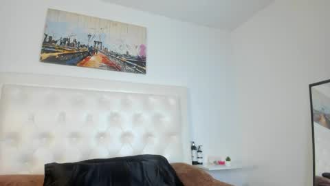 rouse_sexy_hotxx77 online show from May 23, 1:00 am
