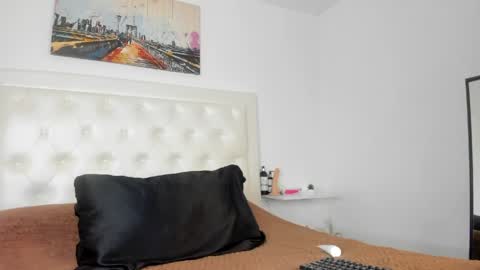 rouse_sexy_hotxx77 online show from May 26, 2:57 pm