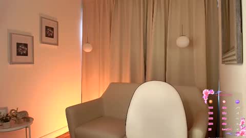 Rousee online show from February 13, 1:07 pm