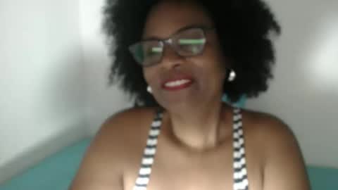 luxa online show from April 9, 7:08 pm