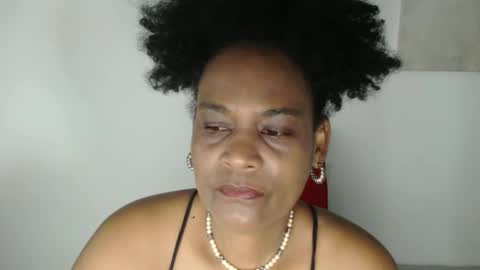 luxa online show from May 24, 1:38 pm