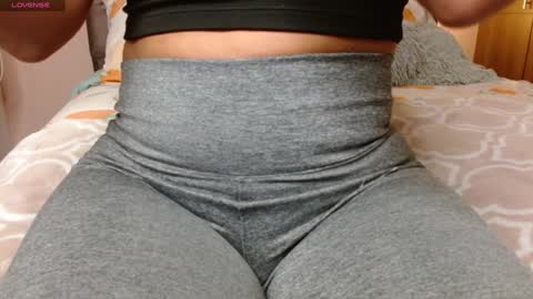 Rouss marie henao  online show from February 1, 6:32 am