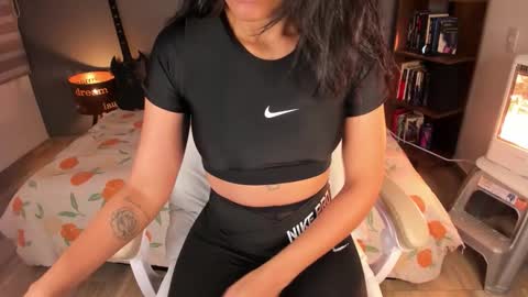 Rouss marie henao  online show from September 12, 9:09 am