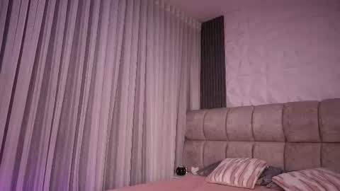 Snapshot of rousse_coup chatting on July 22, 7:16 pm Rosse and Miller online show from July 22, 7:16 pm