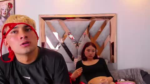 Snapshot of rousse_n_kenji chatting on July 26, 9:49 am rousse_n_kenji online show from July 26, 9:49 am