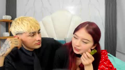 Snapshot of rousse_n_kenji chatting on July 31, 1:05 am rousse_n_kenji online show from July 31, 1:05 am