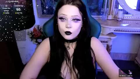 rouzfarrelll online show from March 22, 1:14 pm