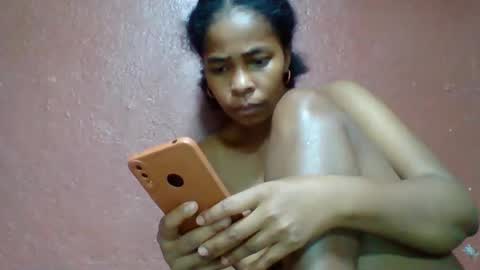 rovaelyah online show from October 28, 8:11 pm